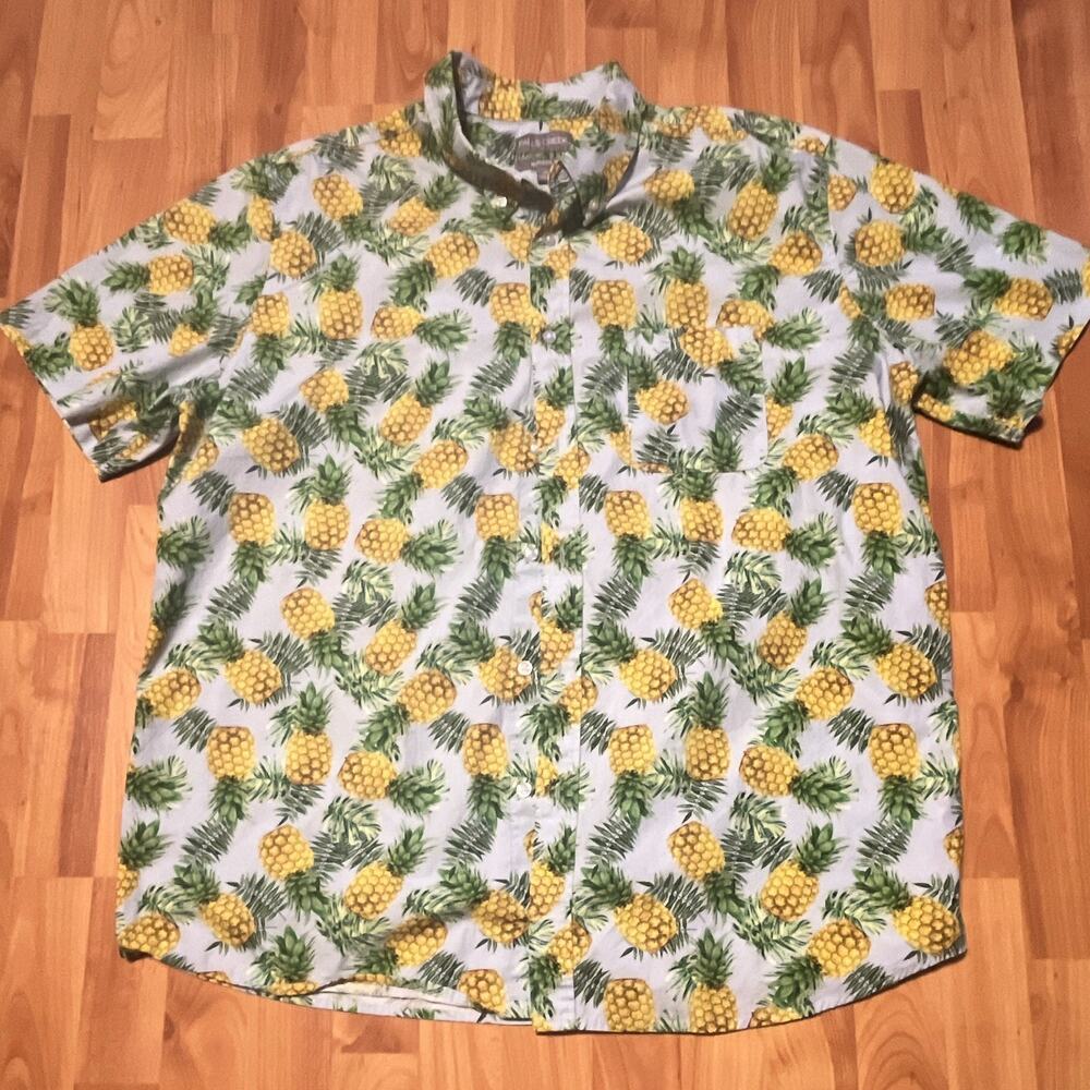 Falls Creek Modern Fit Men's XL White Tropical Pineapple Short Sleeve Button-Up